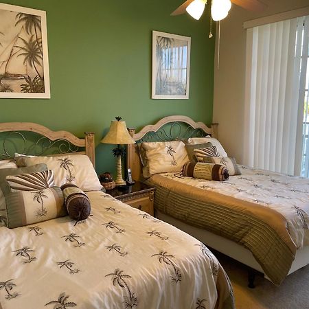Beautiful New Luxury Townhome With Private Beach And Swimming Pools Ruskin Exterior photo