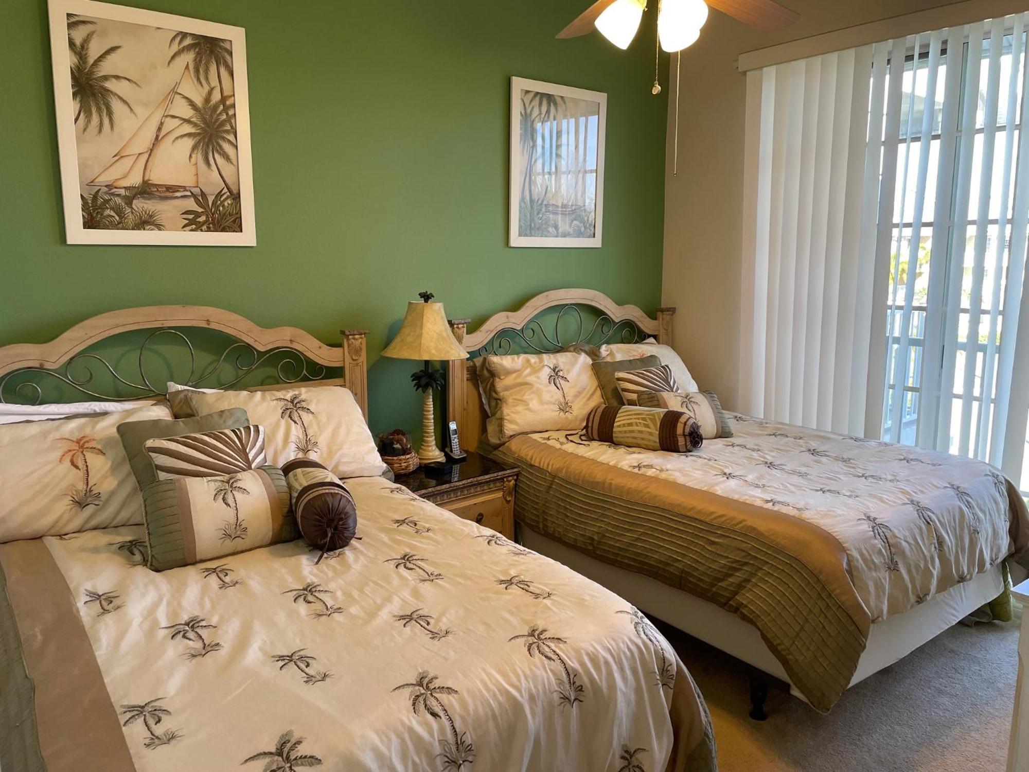 Beautiful New Luxury Townhome With Private Beach And Swimming Pools Ruskin Exterior photo